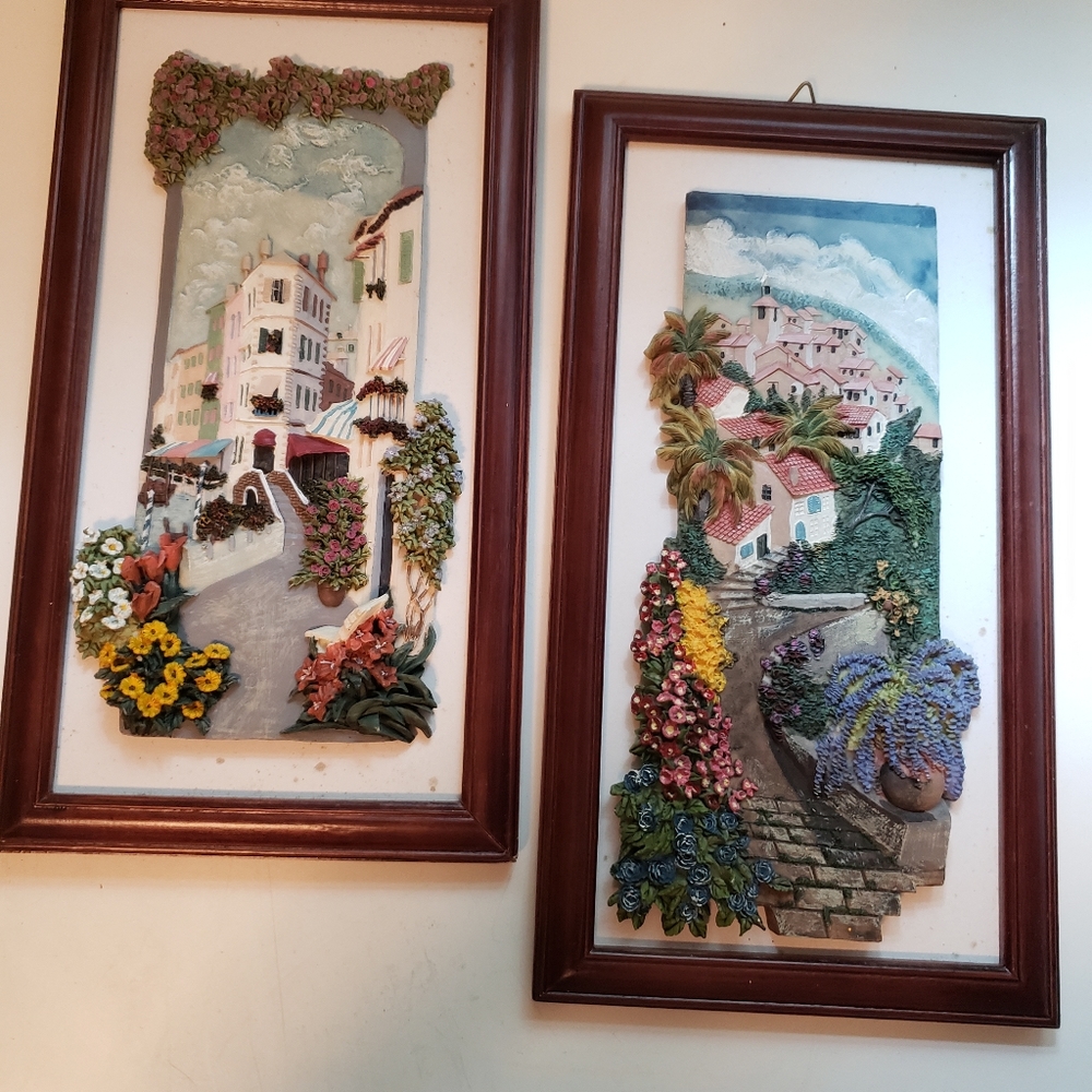 Set of 2  3-D pictures.